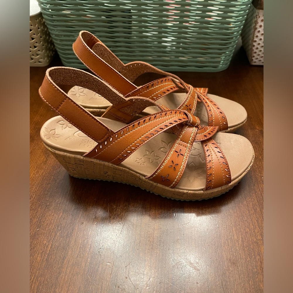 NWOT Skechers Beverlee After Sunrise Wedge Sandals - Picture 4 of 7